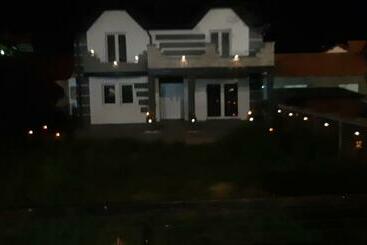 شقق خاصة سياحية Vila City