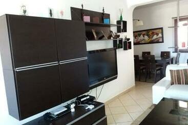 דירות לתיירים Colin Smir