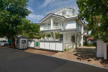 شقق خاصة سياحية Elora Villas