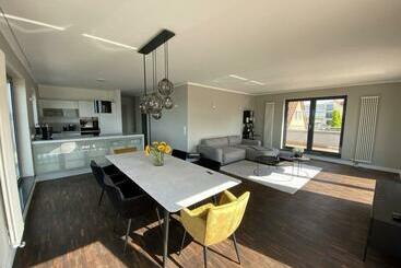 ツーリストアパートメント Exklusive Penthouse Wohnung Im Herzen Rostocks