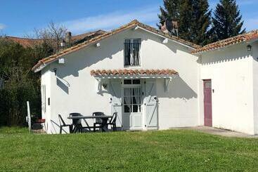 ツーリストアパートメント Gîte Des Lavandes