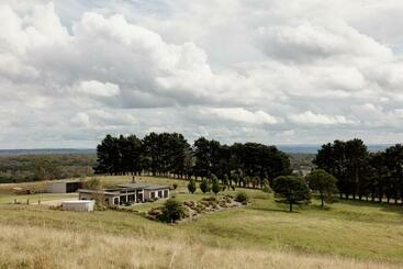 דירות לתיירים Luxury Modern Farm Stay Home In Southern Highlands