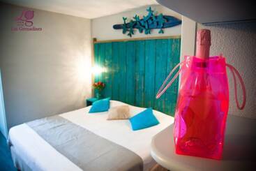 בית מלון כפרי Les Grenadines