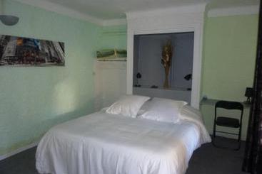 Отель Mas Pauline