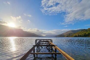 בית מלון כפרי The Four Seasons