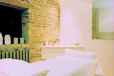 The Varsity Hotel & Spa