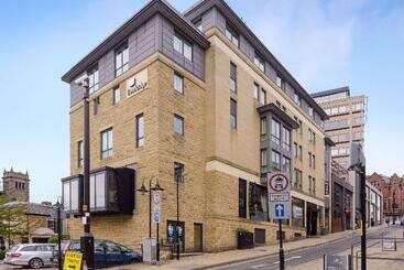 ホテル Travelodge Harrogate