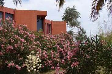 Отель Tropic Hôtel