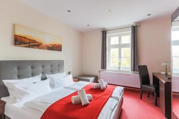 هتل & Restaurant ,,zur Alten Oder In Frankfurt Oder