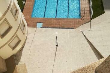 Жильё для туристов Apartamento En Edificio Nuevo Con Piscina, Con Vistas A La Ría Y Al Puerto, Perfil Familiar, No Se A