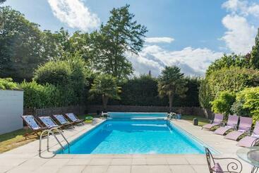 ツーリストアパートメント Bacchus