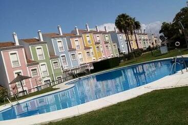 Жильё для туристов Casa Mira Casares Costa