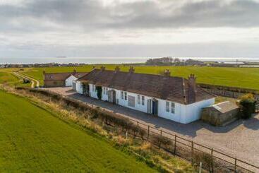 דירות לתיירים Cradle Cottage