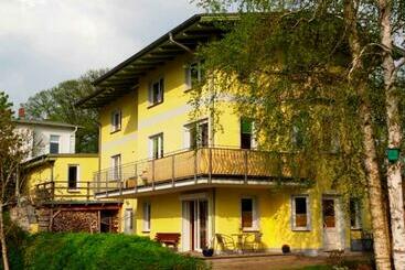 شقق خاصة سياحية Ferienwohnung Bergstraße Whg 01