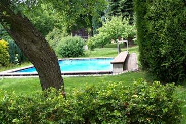 ツーリストアパートメント Ferienwohnung Böhme