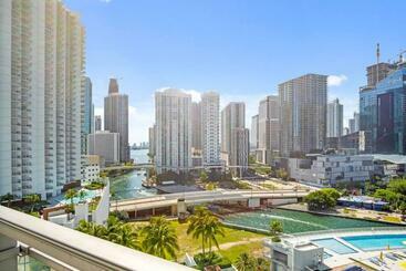 شقق خاصة سياحية Miami Riverfront 2br Apartment