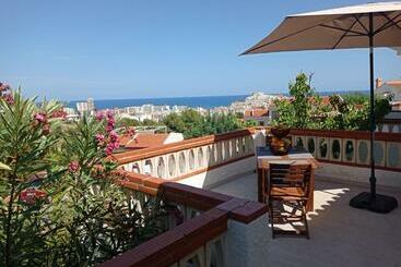 דירות לתיירים Charmant Appartement Avec Vue Sur Le Château De Peniscola