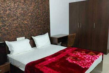 בית מלון כפרי Subramania Arcade