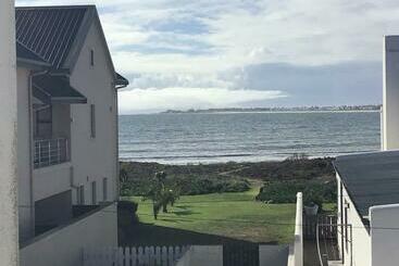 شقق خاصة سياحية Sa Shores 32 On George Road Britannia Bay