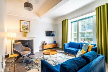 游客公寓 The Falcon Tap