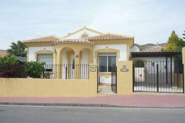 דירות לתיירים Villa Nala