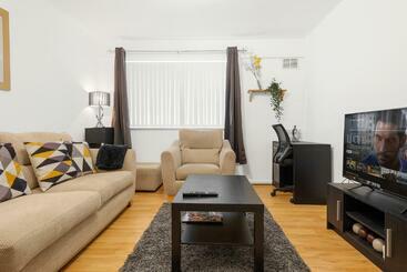 ツーリストアパートメント Zen Suite City Centre Apartment By Your Prefect Stay Short Lets Birmingham With Dedicated Work Space
