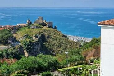 ツーリストアパートメント Appartamento Alessandra