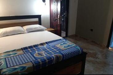 דירות לתיירים Baffour Studio