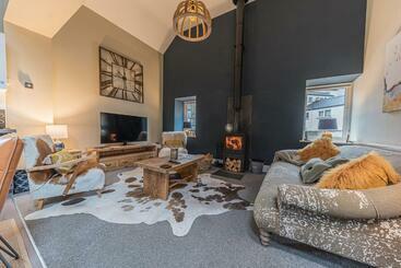 ツーリストアパートメント Hodbarrow House