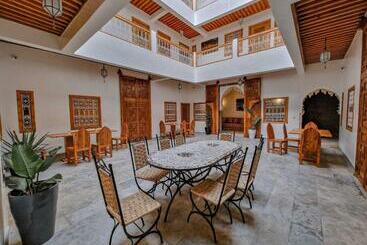هتل Riad El Pacha