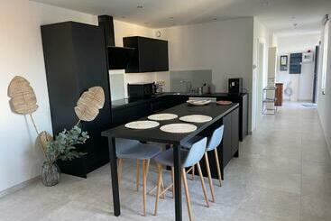 Жильё для туристов Les Quartiers D Urbain