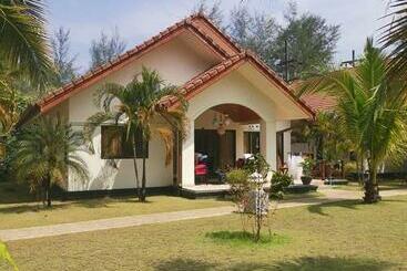 דירות לתיירים Paradis Villa A9, Koh Kho Khao