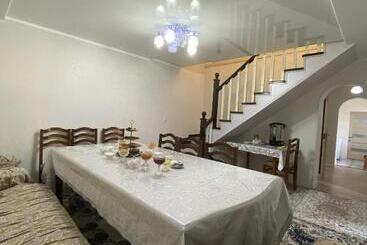 پانسیون Guest House Tenir Too