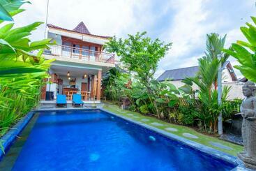 펜션 Kubu D Carik Villa & Bungalow By Ecommerceloka