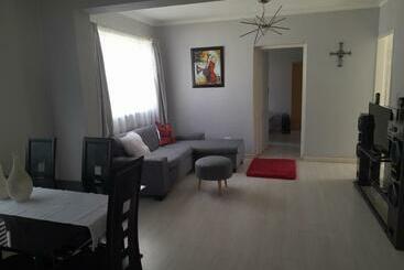 بنسيون The Cradle S Rest Guest House