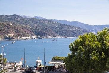 Апарт-отель Residence Via Di Francia