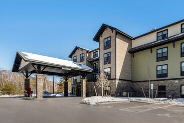 هتل Fairfield By Marriott Inn & Suites North Conway