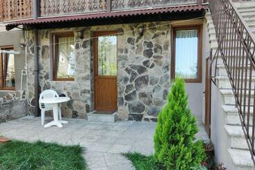 پانسیون Shio Home