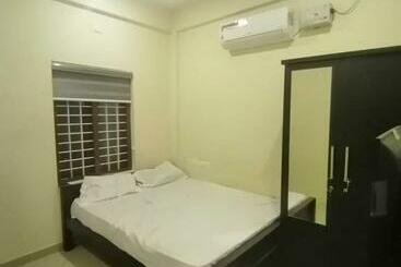 شقة فندقية Queens Residency