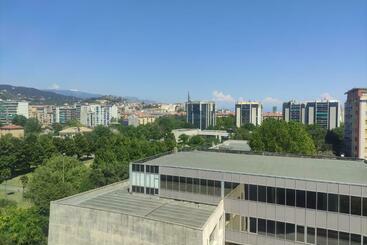 游客公寓 Una Finestra Su Savona