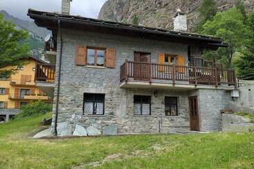 관광객 아파트 Maison Vallet Cir Vda Valtournenche N 0023