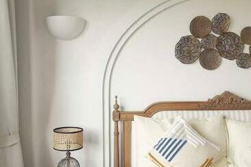 Apart Hotel Chelona Beachfront Huahin