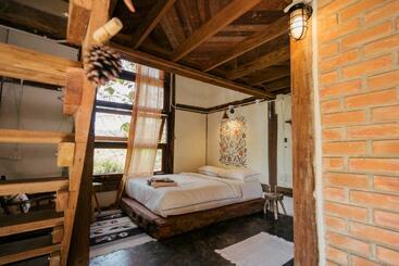 The River Runs Chiang Klang