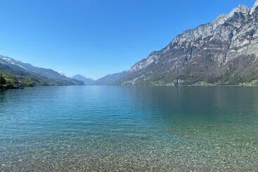 ツーリストアパートメント Maisonette Im Penthouse Stil Ca 145m2 Mit Viel Privatsphäre   Direkt Am Walensee Mit Badestrand