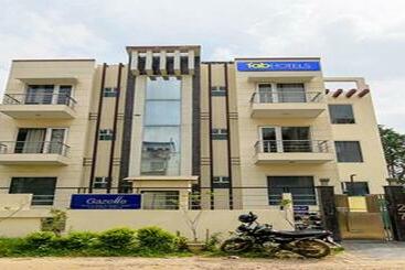 Fabhotel Gazelle Inn