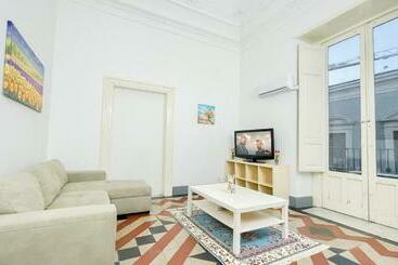 شقق خاصة سياحية San Giuliano S Street   Holiday Home