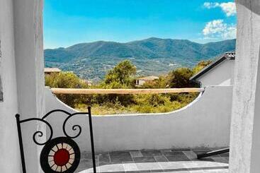 דירות לתיירים Villa Oliveto