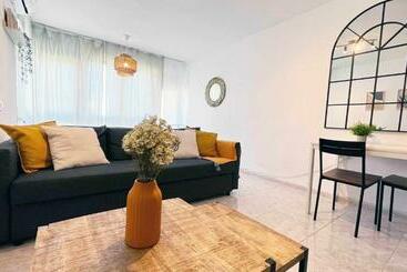 Apartaments turístics Completo Estudio Con Piscina En La Costa