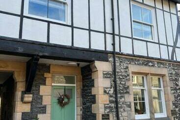 דירות לתיירים Horse Market Cottage Kirkby Lonsdale