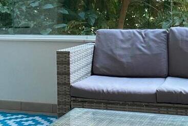 ツーリストアパートメント New 3 Bed Apartment Estepona Town With Pool